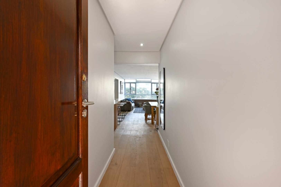 To Let 2 Bedroom Property for Rent in Sea Point Western Cape